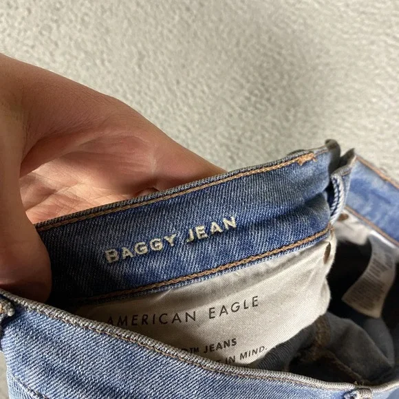 American Eagle Jeans Womens 2 Blue Baggy Jean High Rise Distressed Light Wash - Picture 11 of 13